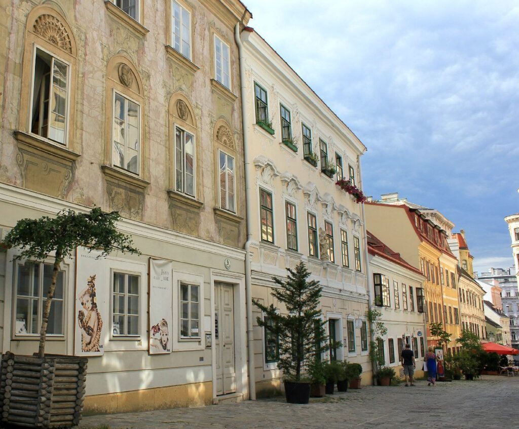 Art Walk in Vienna: Spittelberggasse