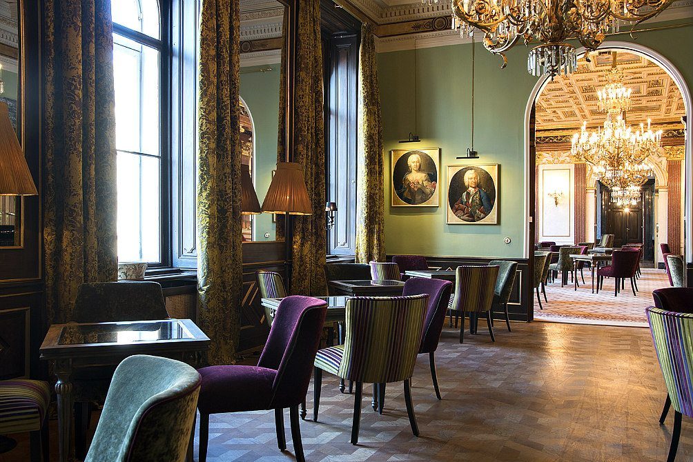 Cake Shops Vienna: Gerstner Salon Prive