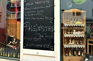 Shopping in Vienna: deli