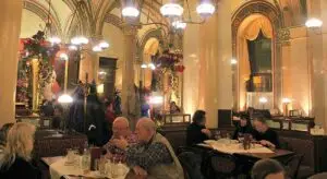 Vienna metro: Cafe Central