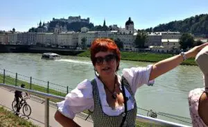 Vienna Salzburg Day Trip: Guide Martina