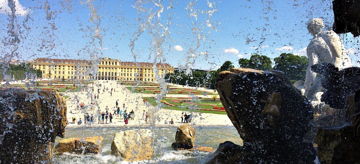 halal holiday Vienna: Schonbrunn Palace