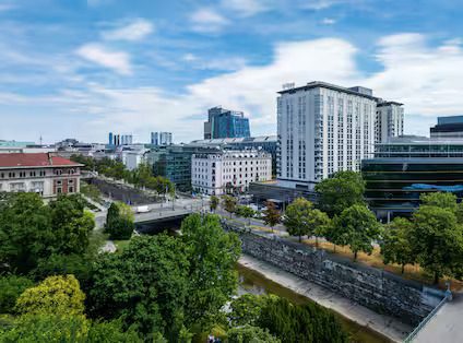 Hilton Vienna Park exterior